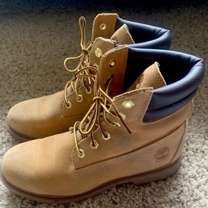 Women’s Timberlands size 8.5; worn less than 5 times outdoors in the snow once